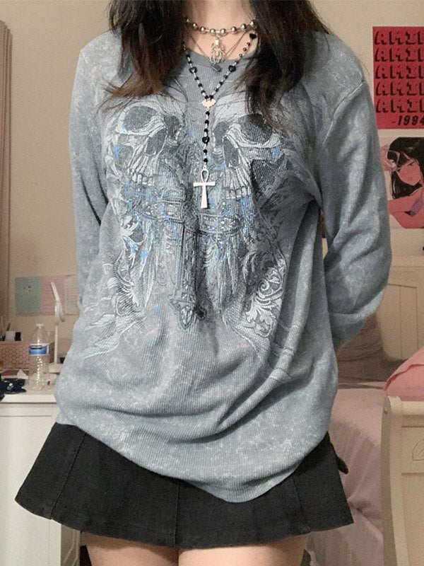 Grey vintage long-sleeved shirt with cross and skull print