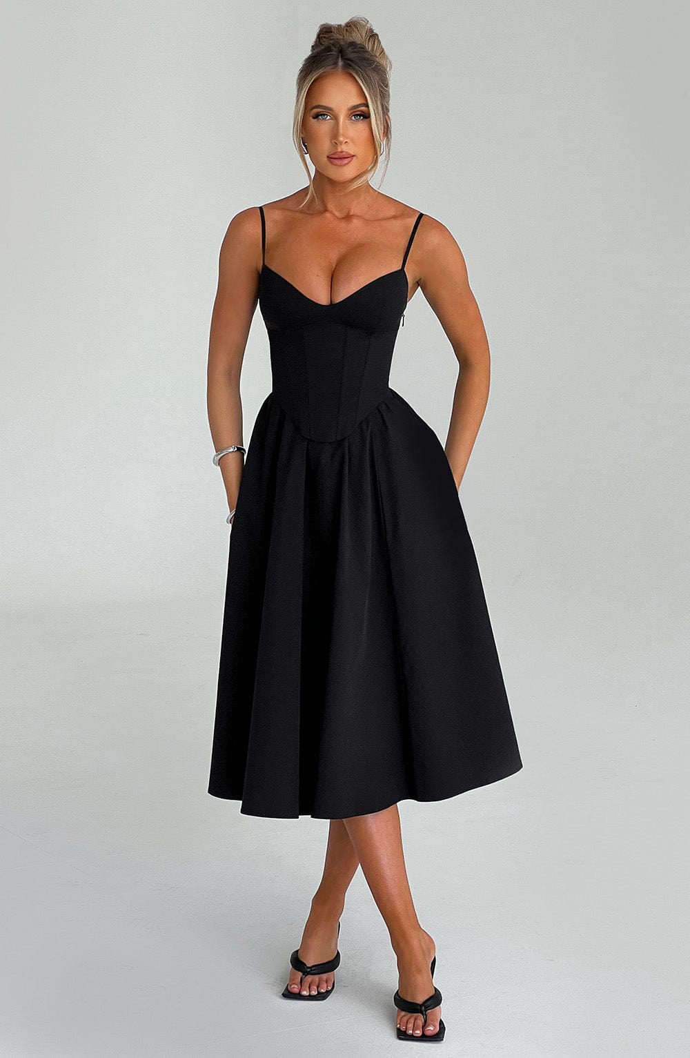 Daniela midi dress - black