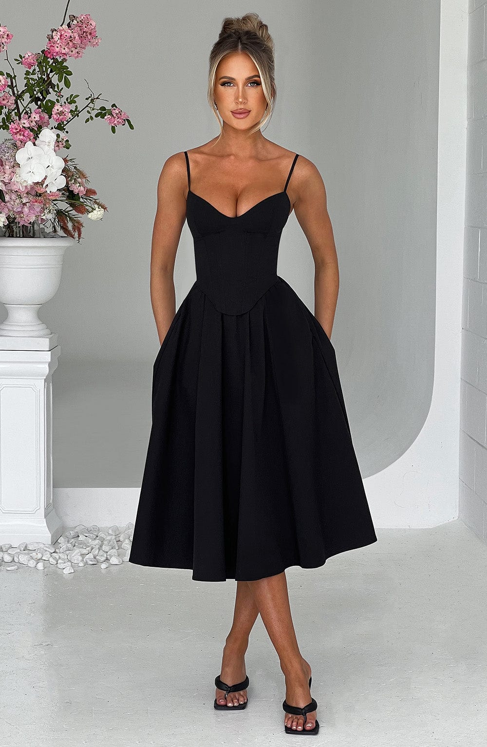Daniela midi dress - black