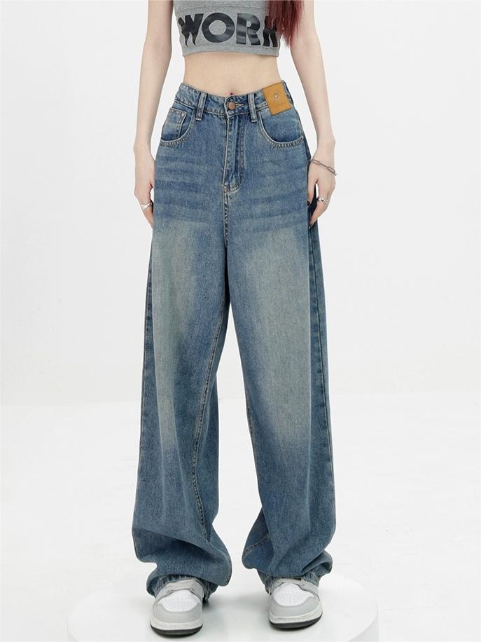 2000s blue baggy boyfriend jeans with wash effect