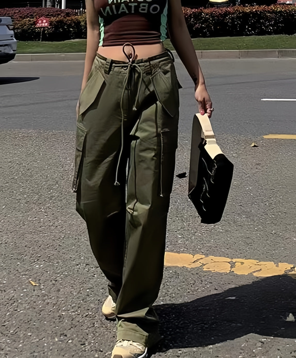 Hip hop cargo pants with multiple pockets and drawstring