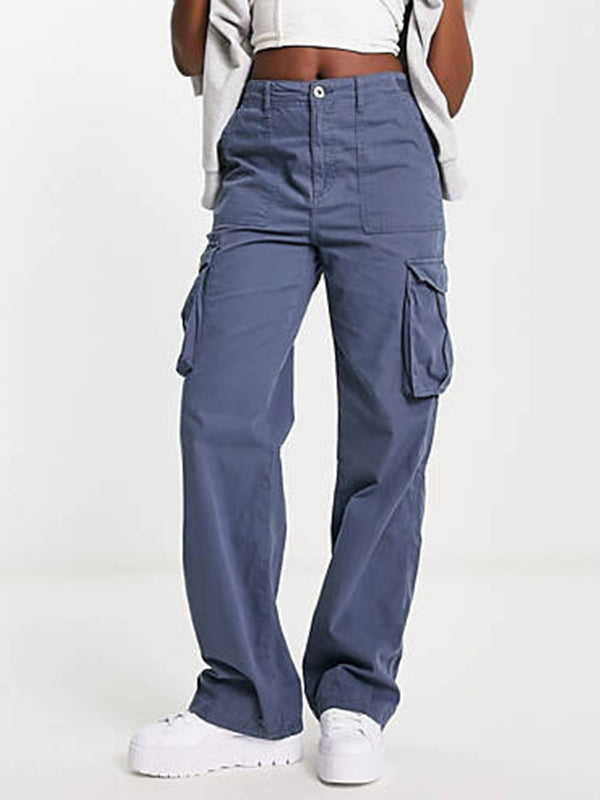 Versatile cargo pants with high waist and multiple pockets