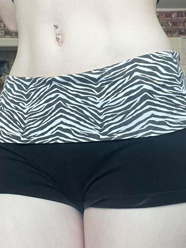 Vintage stitching shorts with zebra print