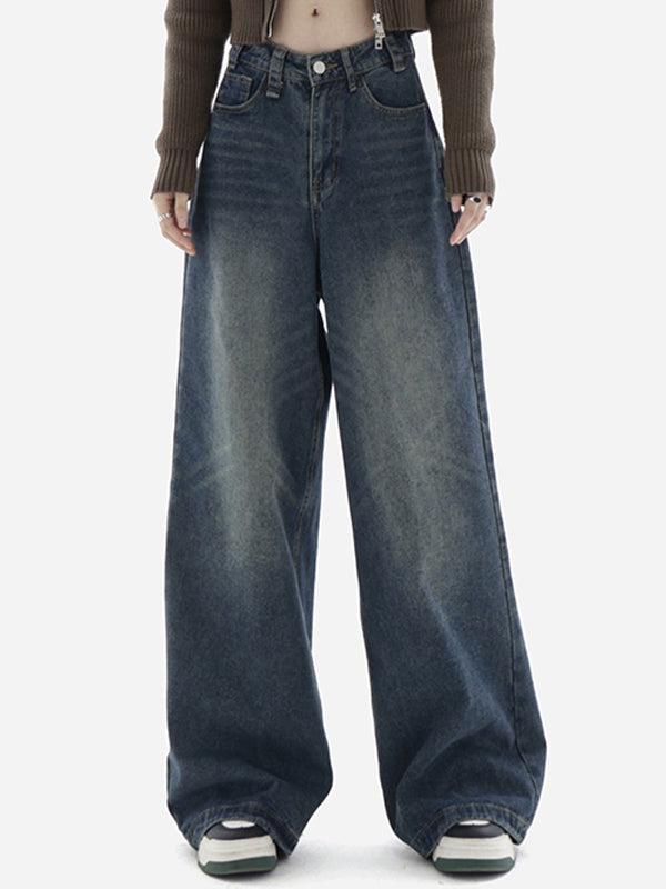 Vintage baggy boyfriend jeans with washed effect