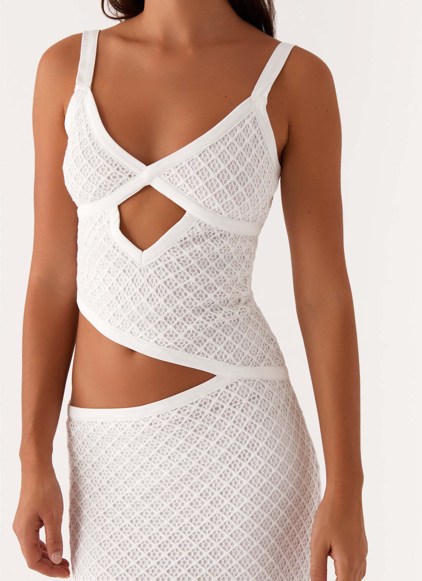 Orsa Maxi Dress - White Crochet Pattern
