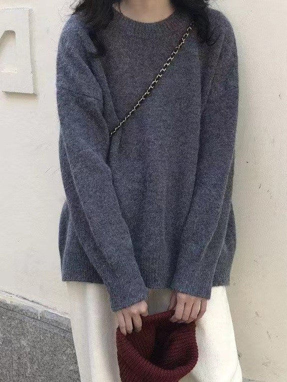 Vintage solid color oversize sweater with crew neck