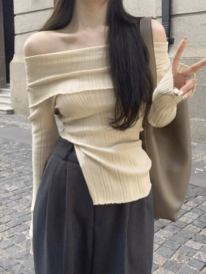 Off shoulder rib knit top with slit