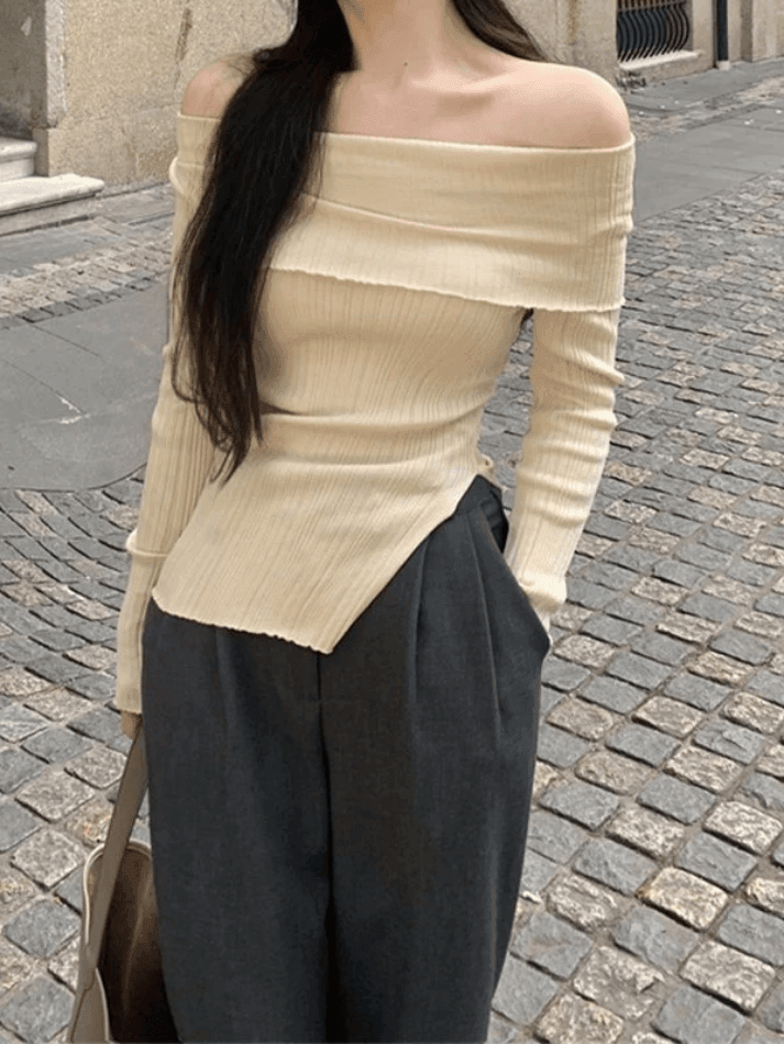 Off shoulder rib knit top with slit