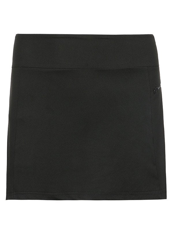 Black cargo mini skirt with a classic fabric cover