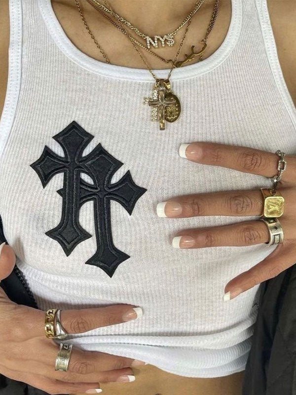 White crop tank top with knitted cross patches