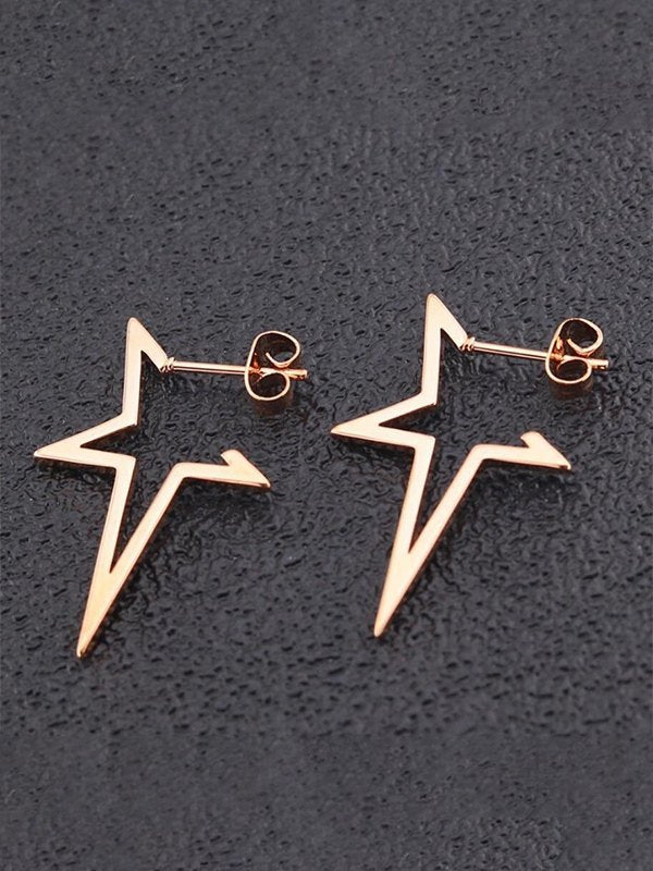 Earrings with asymmetric star pendant